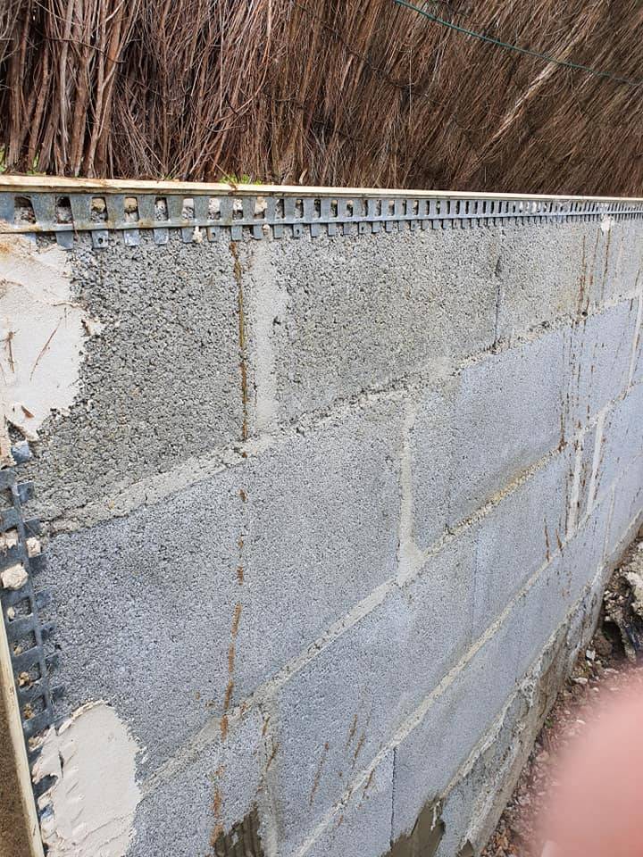 Habillage d_un mur en parement avant